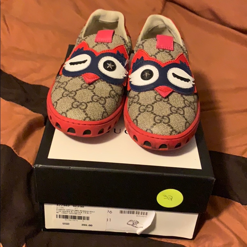 Unisex Gucci kids shoe
